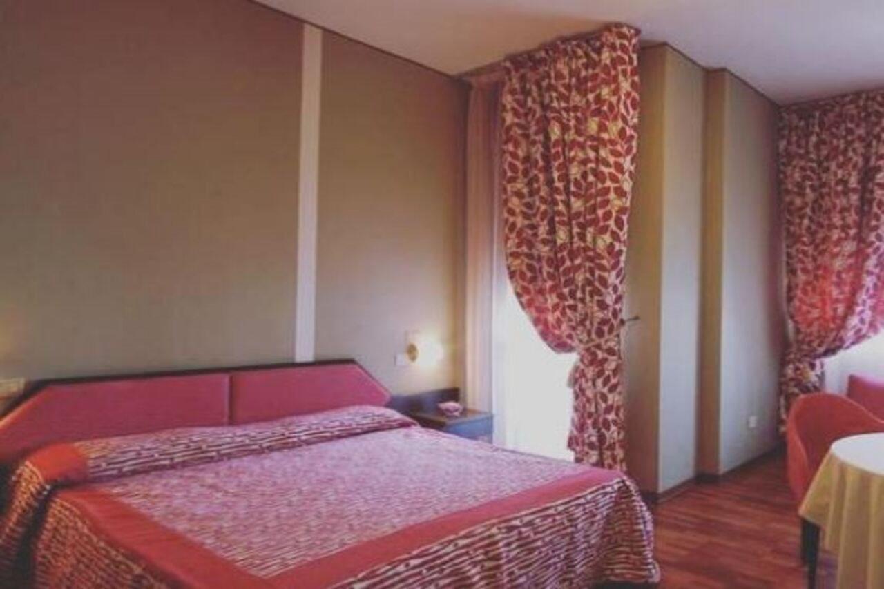 Hotel Bristol Pesaro Eksteriør billede