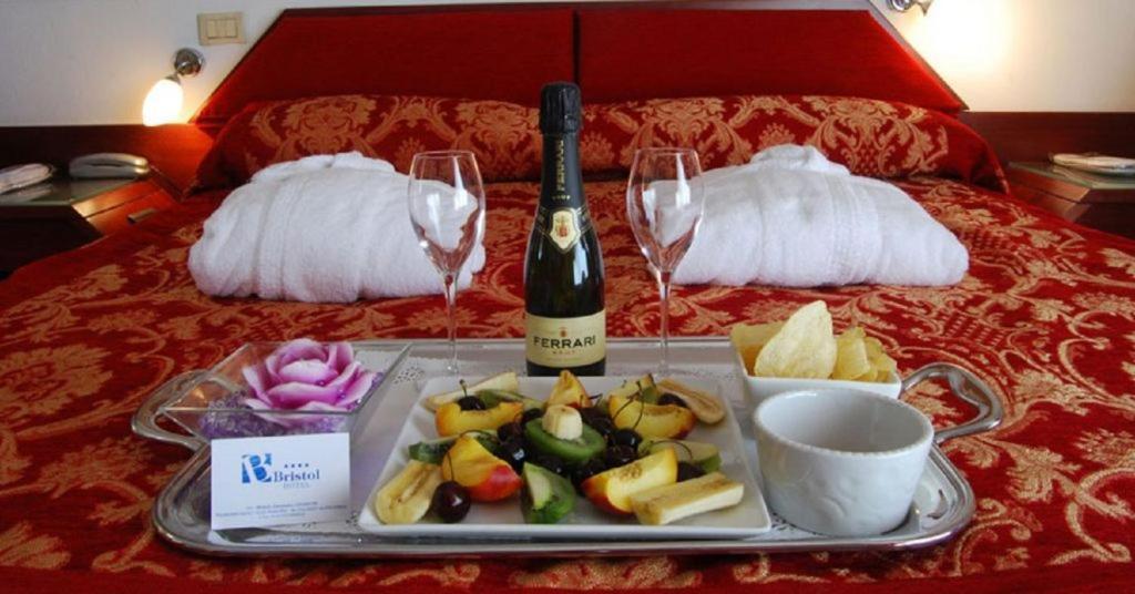 Hotel Bristol Pesaro Eksteriør billede