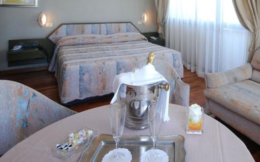 Hotel Bristol Pesaro Eksteriør billede