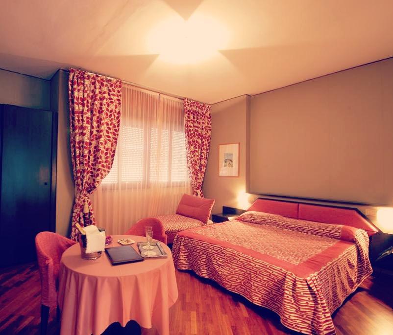 Hotel Bristol Pesaro Eksteriør billede